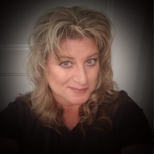 Meet your Posher, Debra